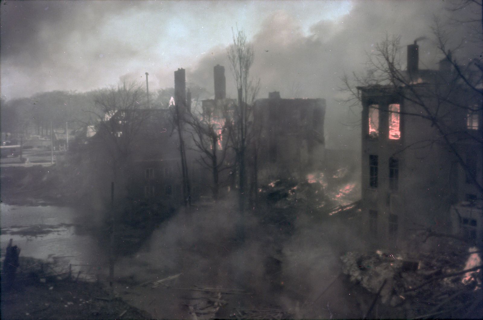 Het bombardement op het Bezuidenhout Het bombardement op het Bezuidenhout
