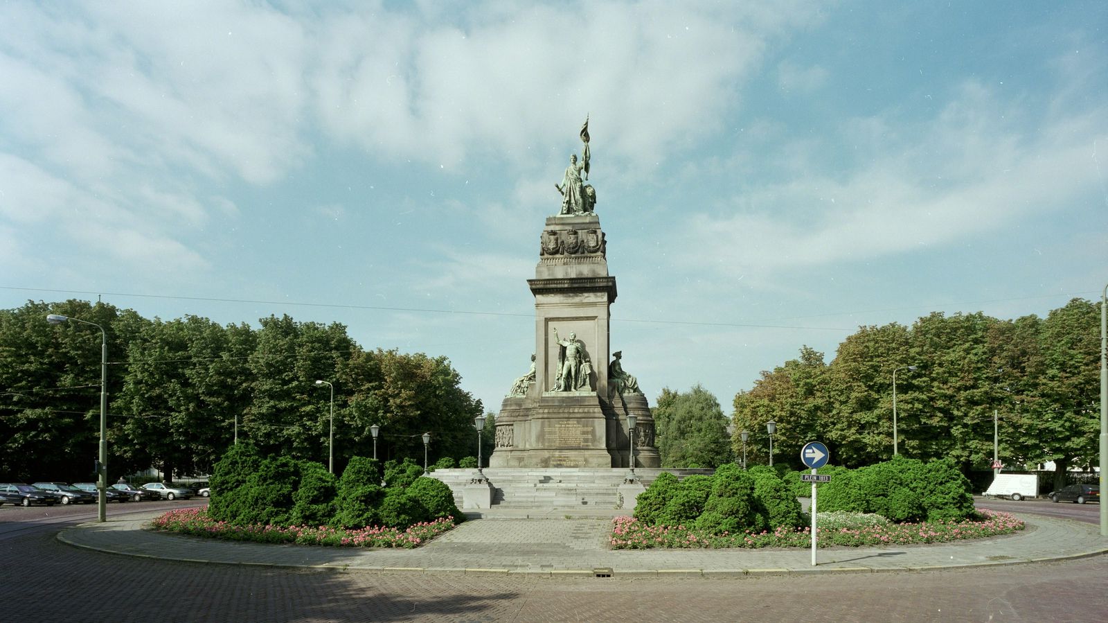 Het Nationaal Monument op Plein 1813