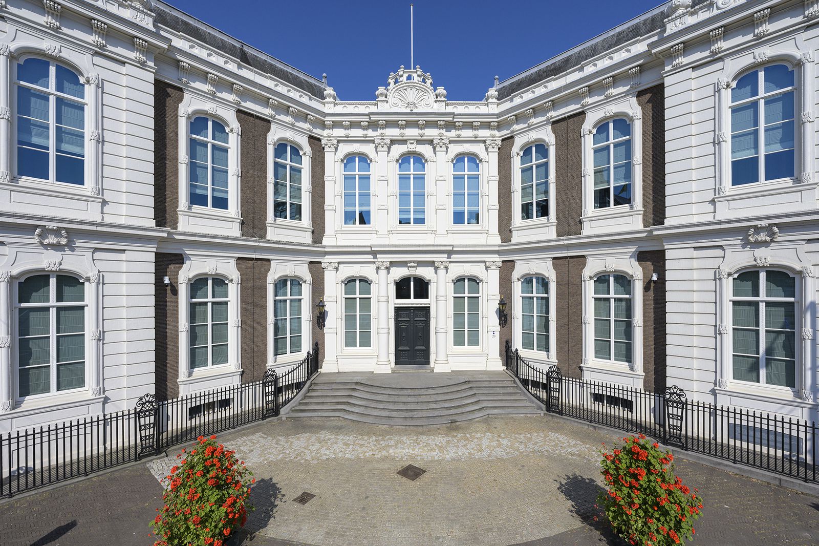 Paleis Kneuterdijk